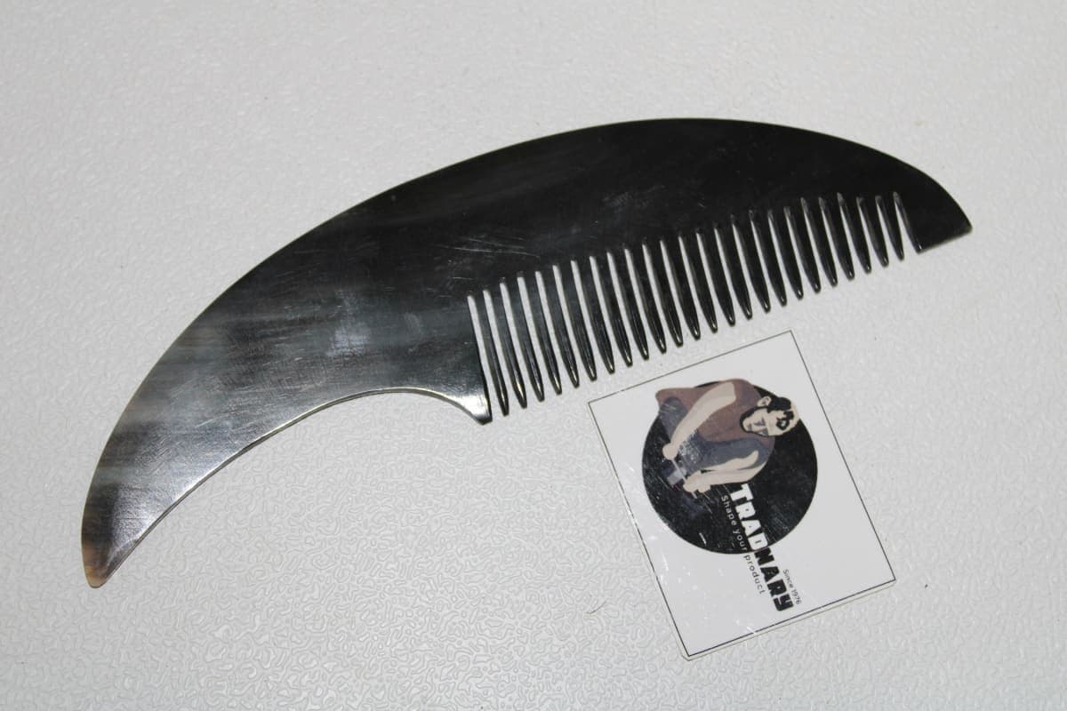 Black Horn Comb