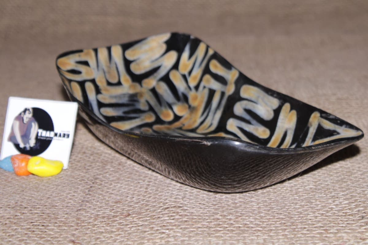 Black Lining Design Horn Tray