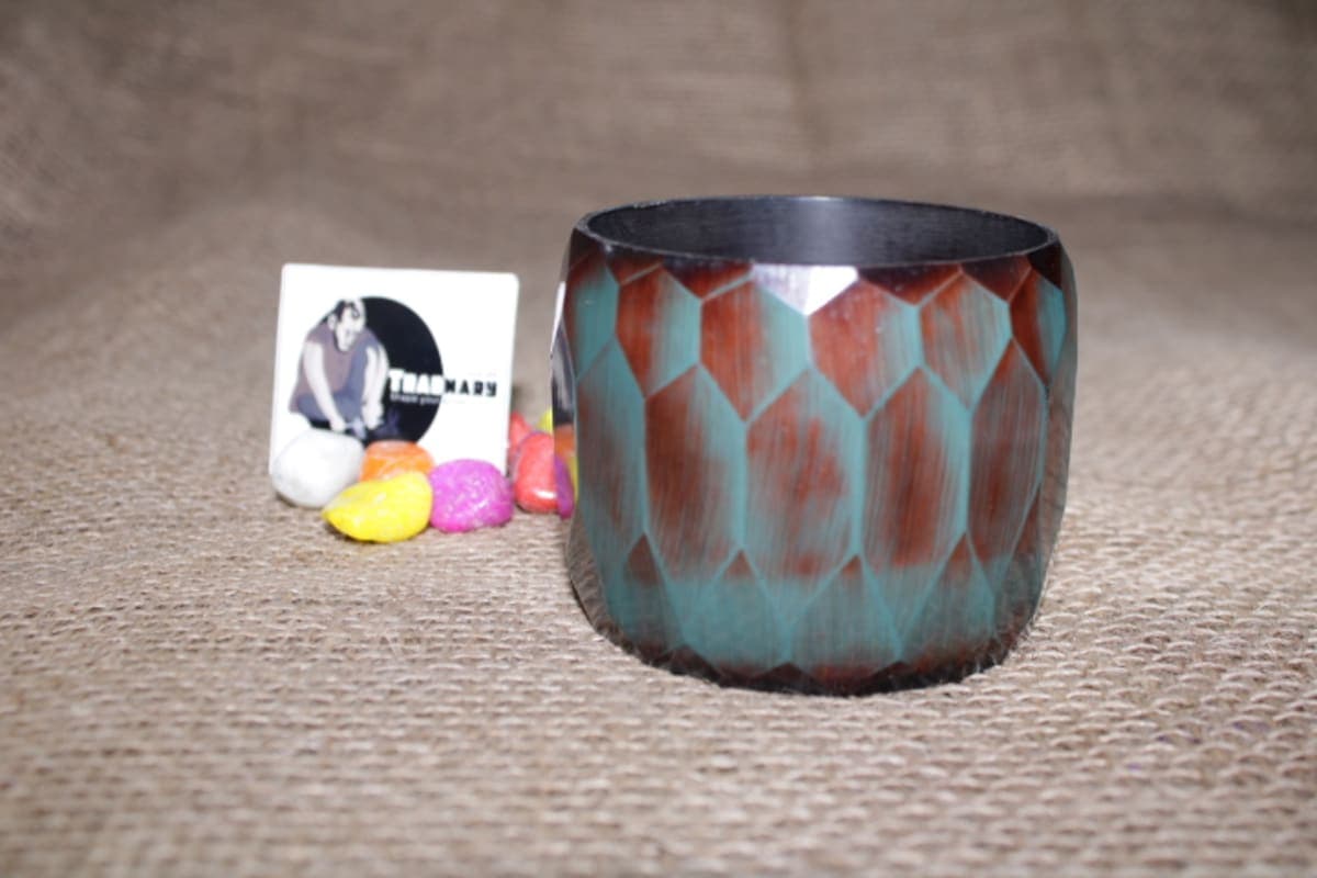 Hexagon Design In Round Resin Bangle
