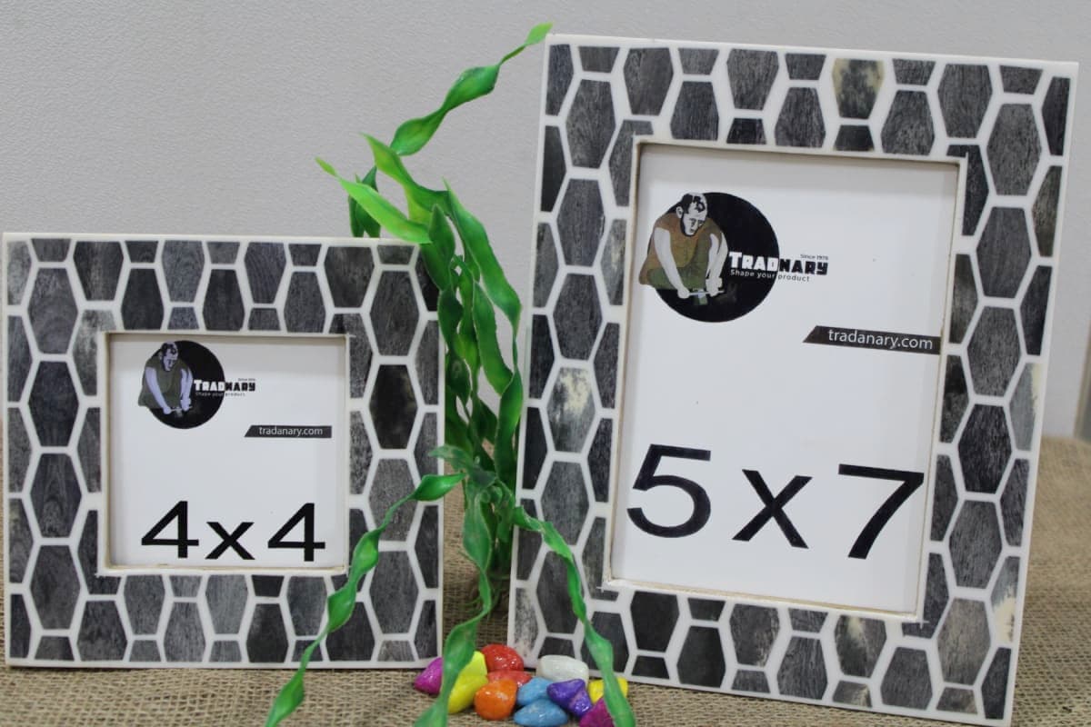Honeycomb Pattern Resin Photo Frame 