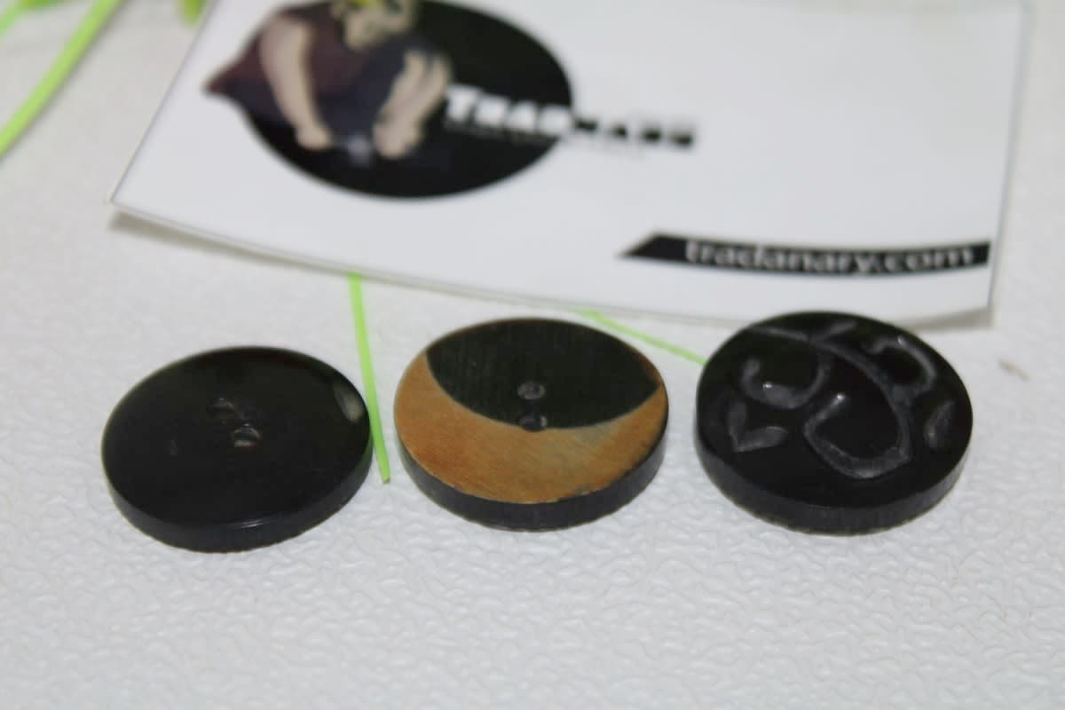 Buffalo Horn Button