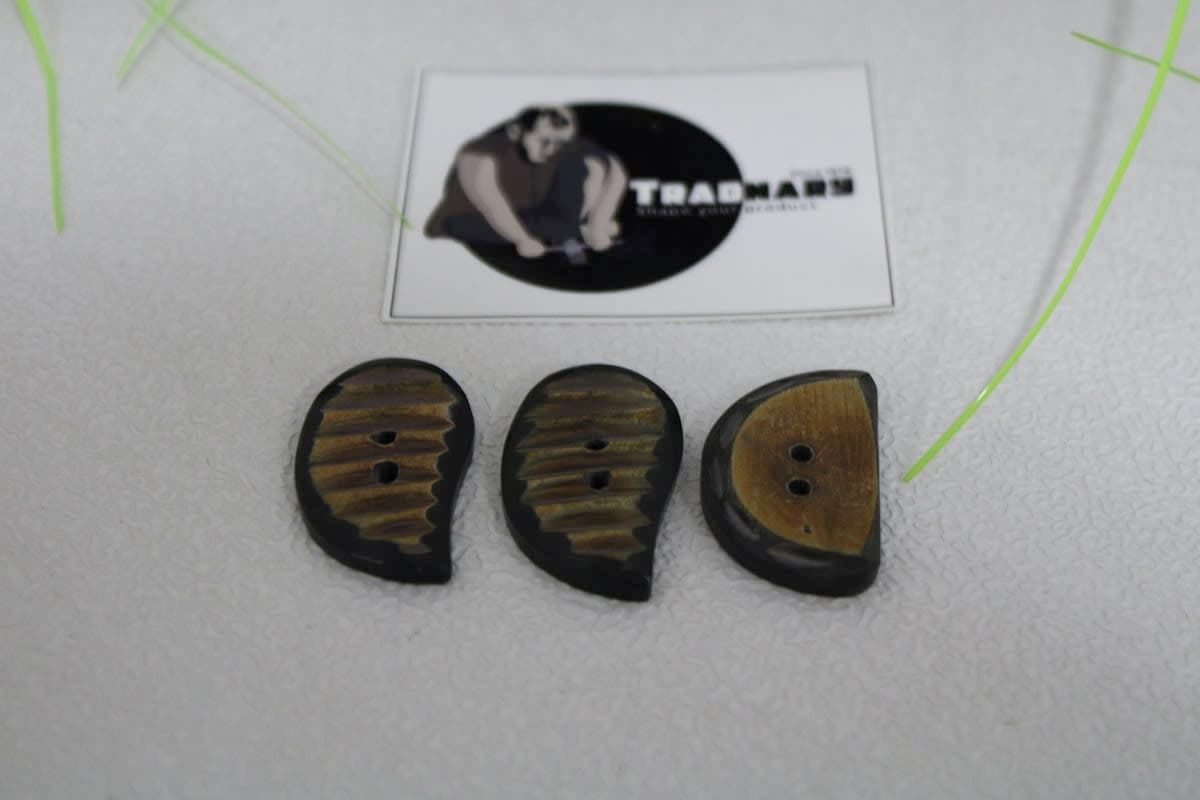 BuffAlo Horn Button