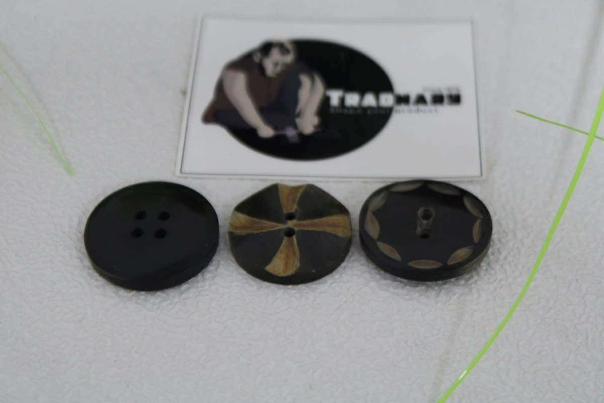 BuffaLo Horn Button