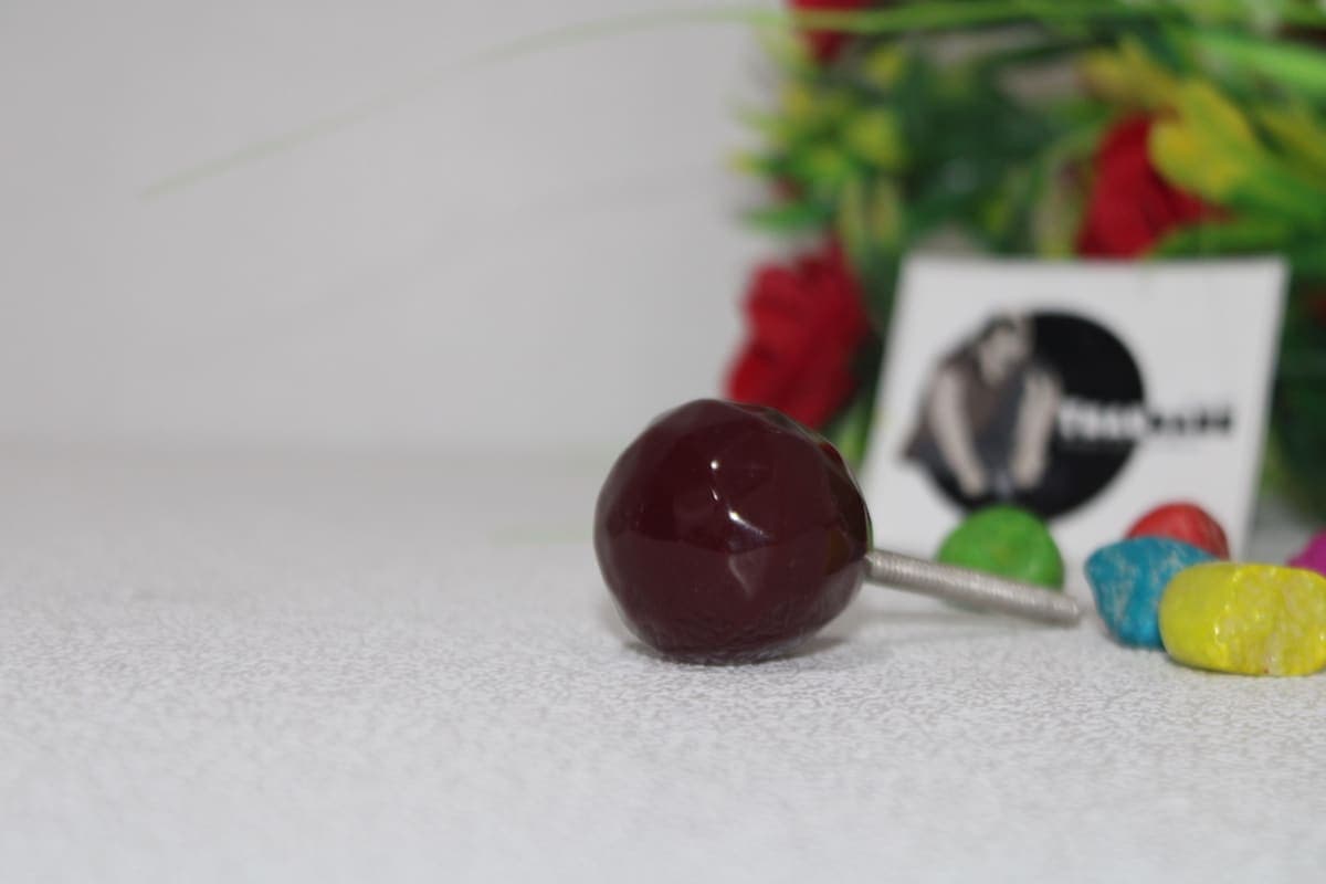 Brown Resin 