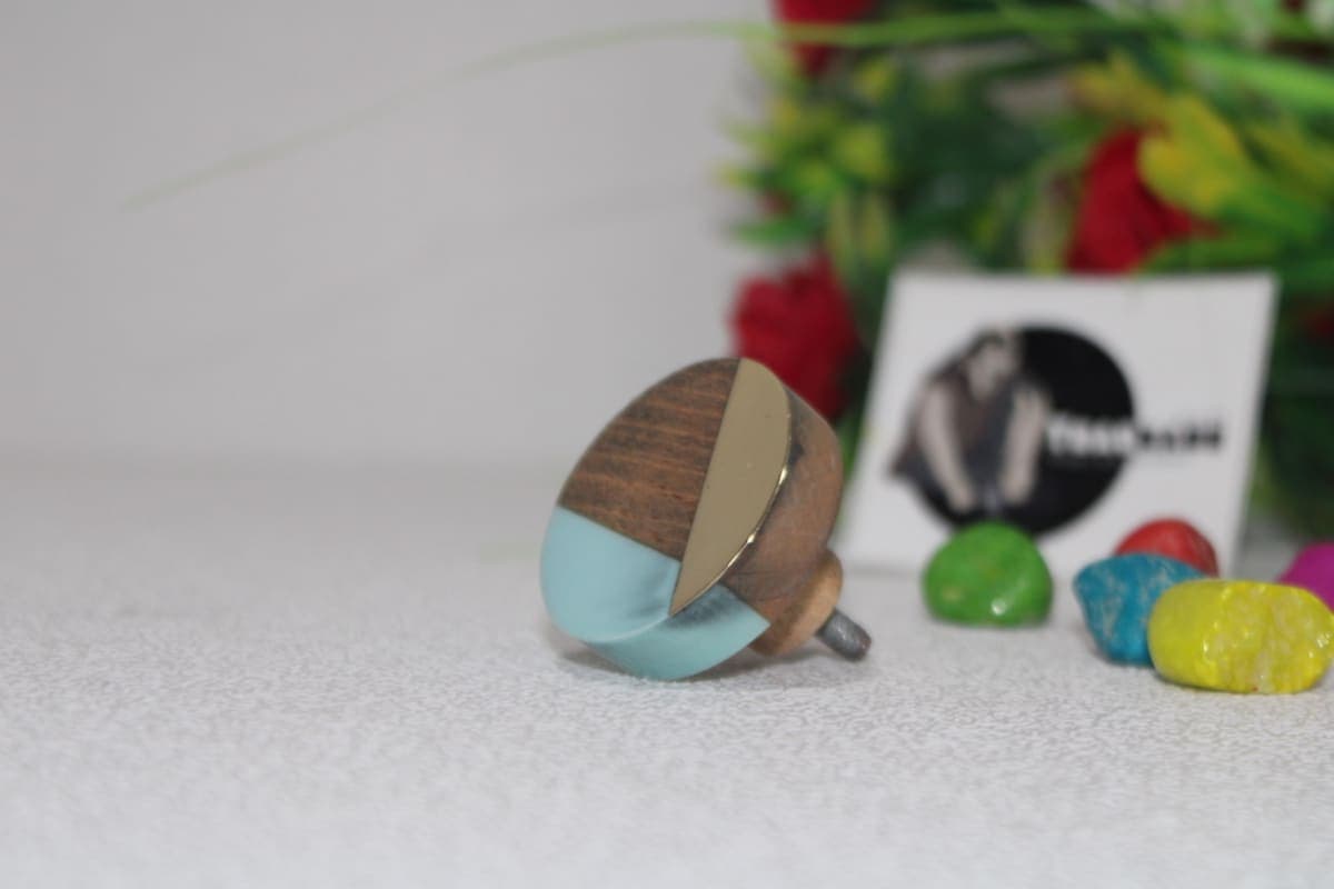 Resin & wood & Brass Knob
