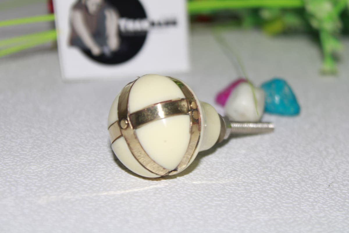 Resin with Brass 