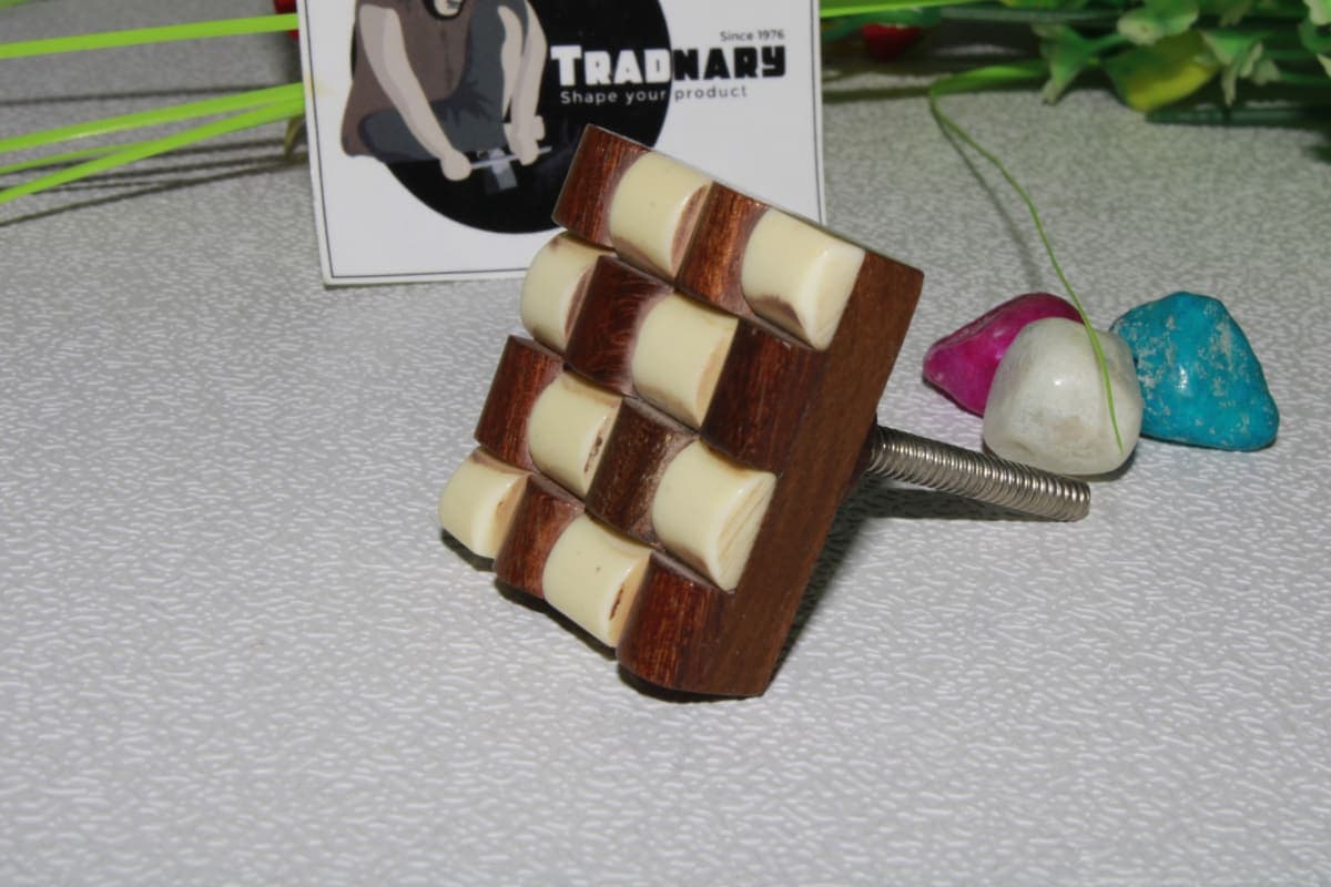 Trevi square Knob 