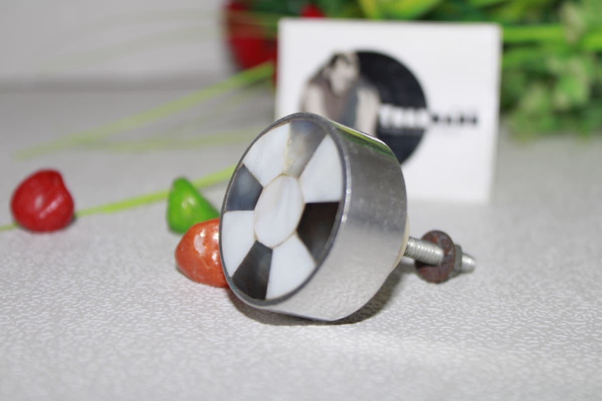 Mother Of Pearl Knob