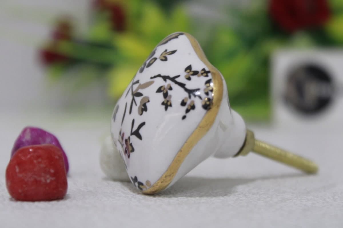 Ceramic Knob In Printed Leaf Design