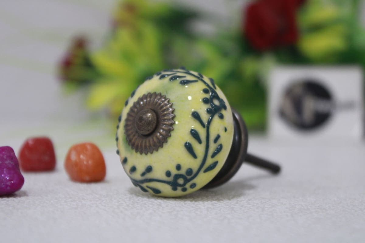Round Ceramic Leaves Printed Knob