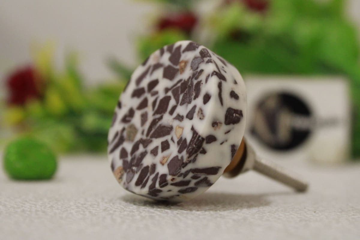 Marble Mixed White Resin Knob,