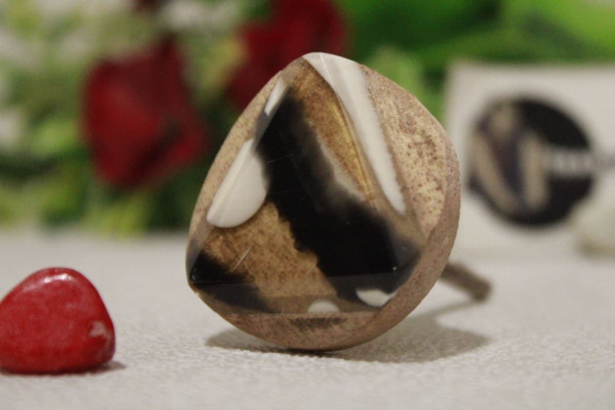 Triangle Resin & Wood Knob 