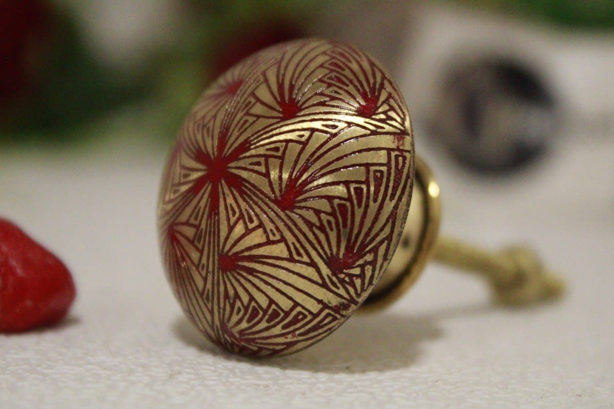 Red Brass Knob Etching Design