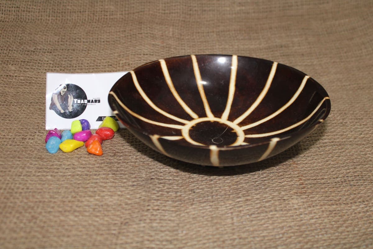 Resin Bowl In Dark Brown Whit Line Design
