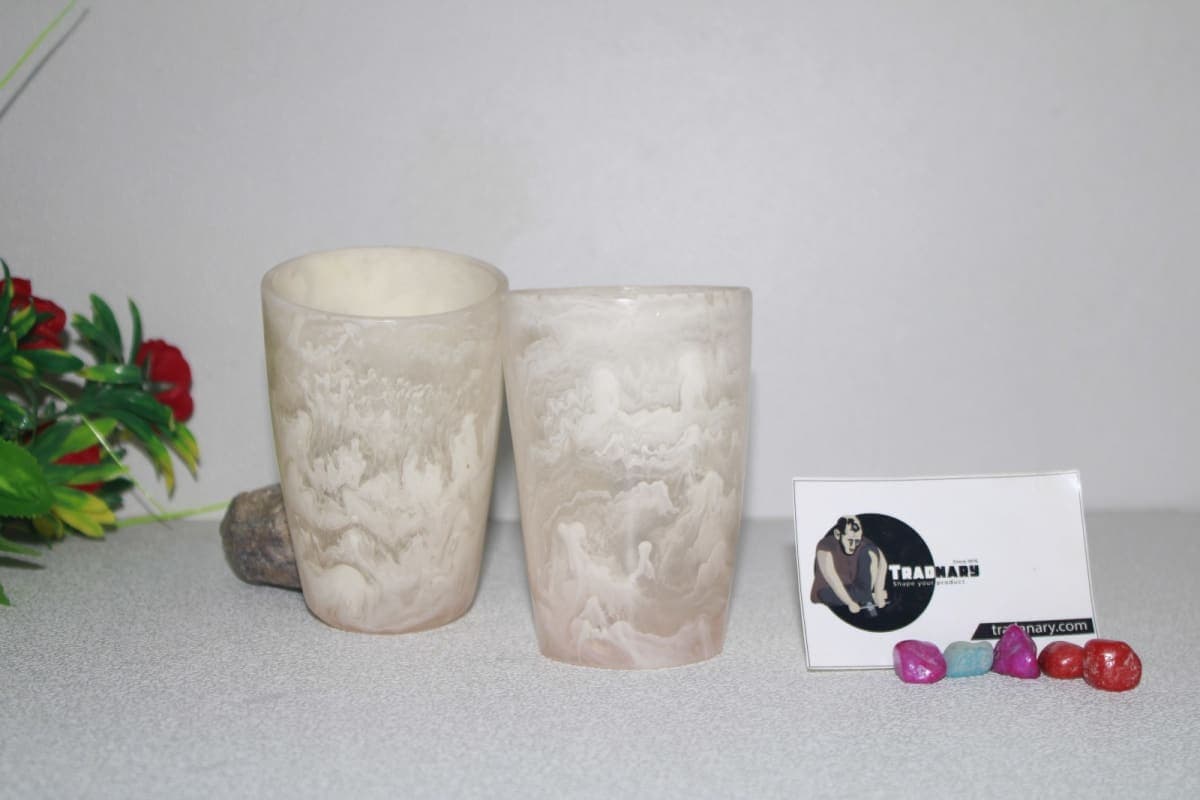 White Resin Glass In Round Shape