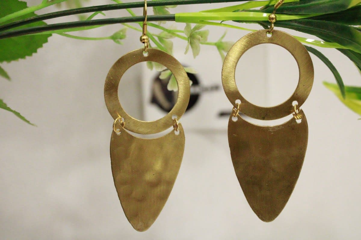 Brass Earrings In Golden Oval & Circle Shape Design