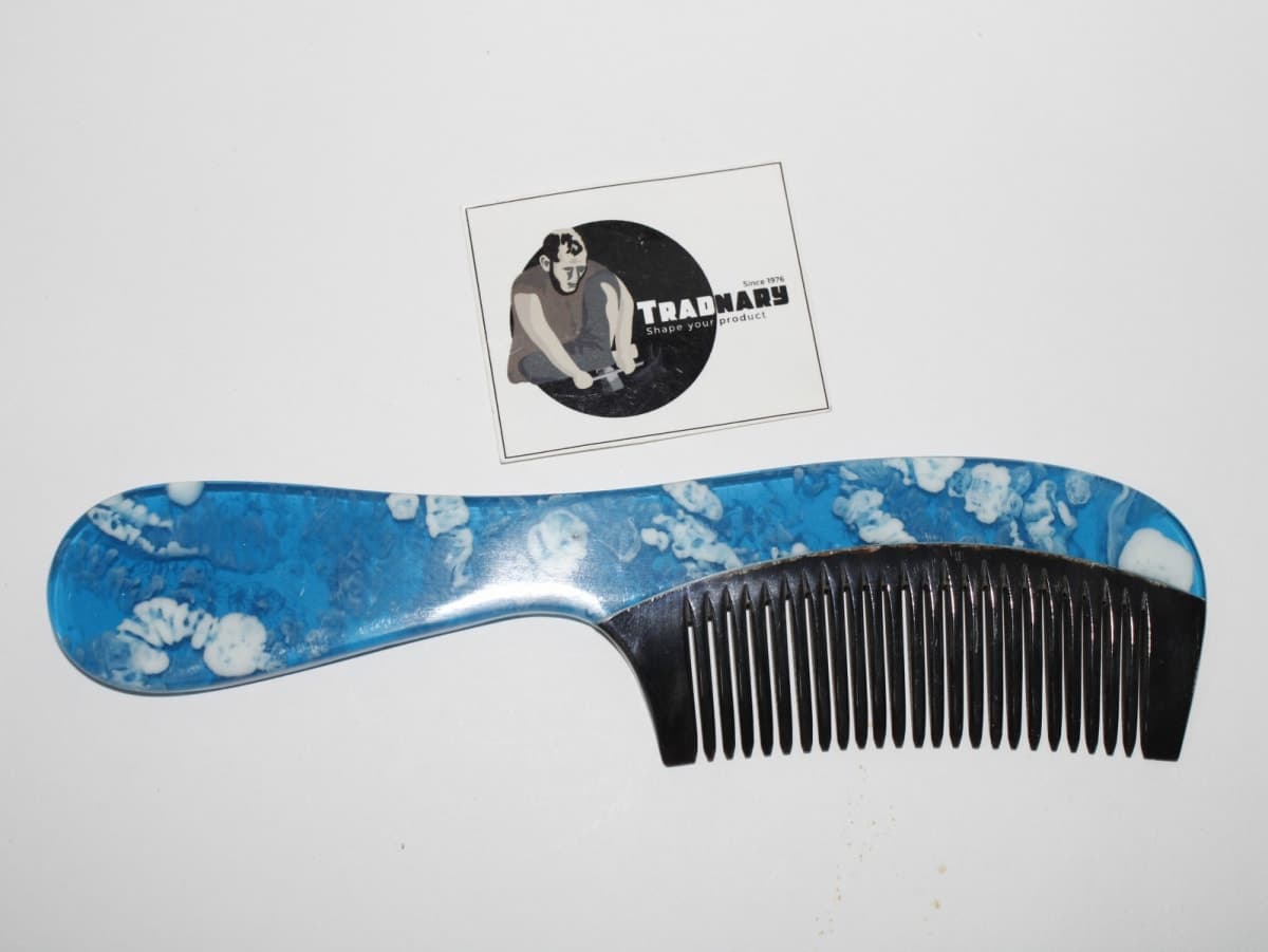 RESIN & HORN HANDLE COMB
