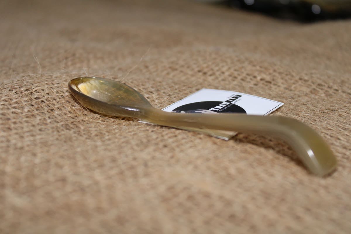 Curved Handle Horn Spoon 