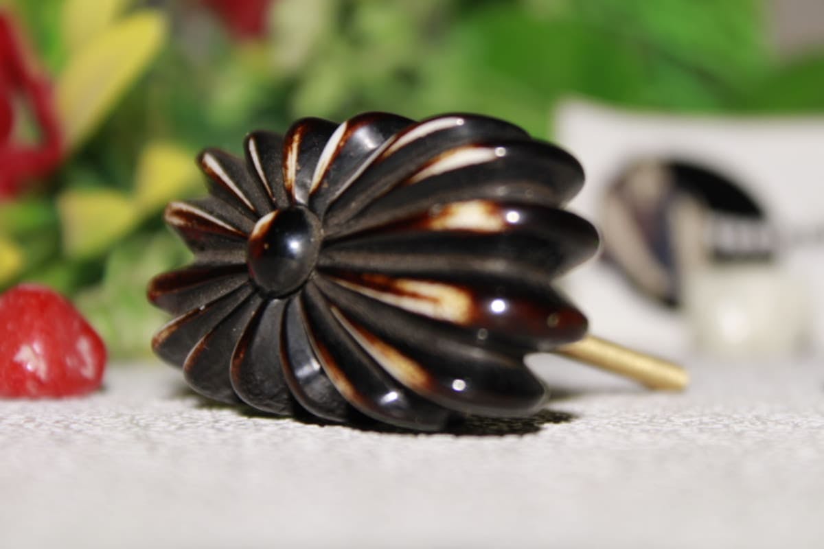 Black Flower Design Resin Knob