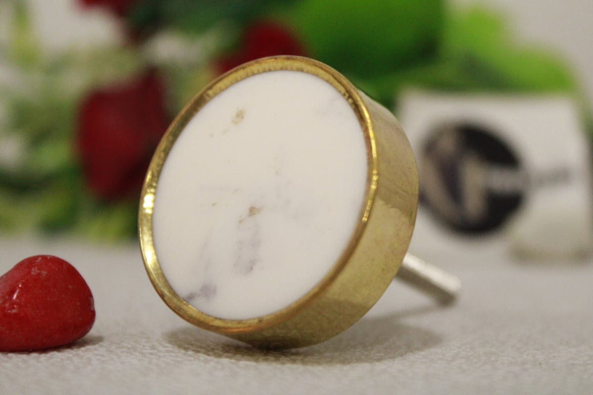 White Resin Knob With Molded Brass