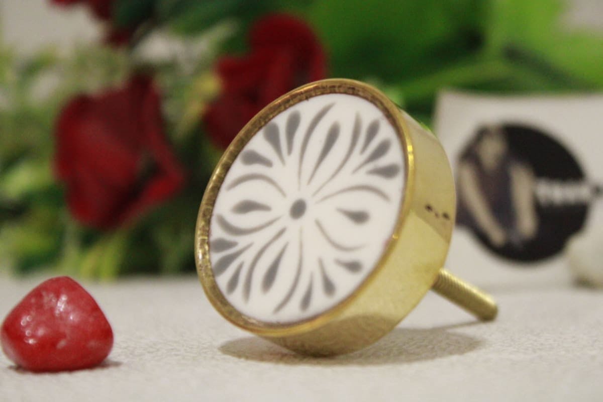 White Resin Knob With Molded Brass & Printed Flower