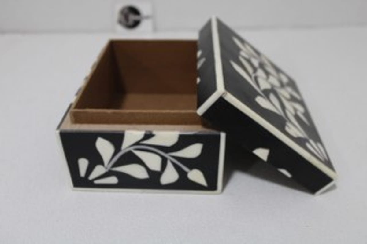 Mother Of Pearl Inlay leaves  Design Box
