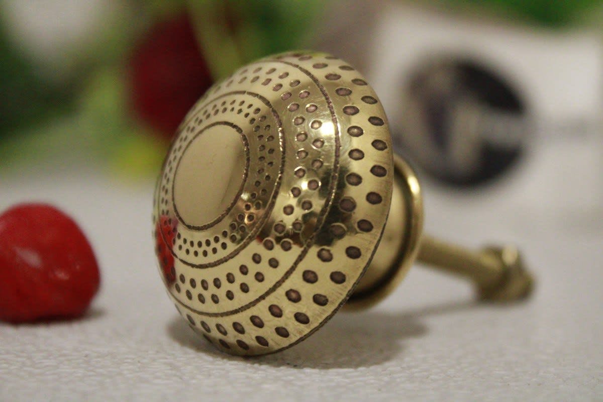 Brass Knob In Etched Doted Design