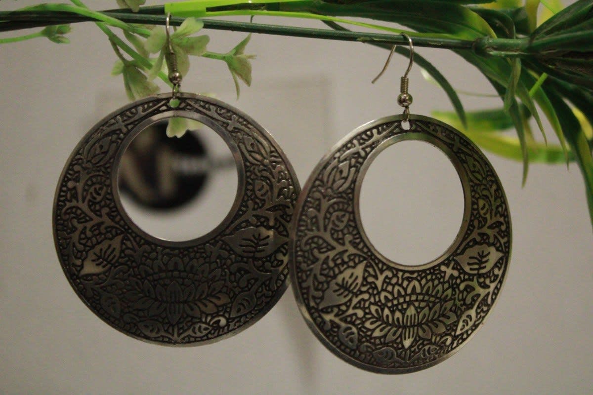 Silver Coated  Earrings In Etching Flower  Design